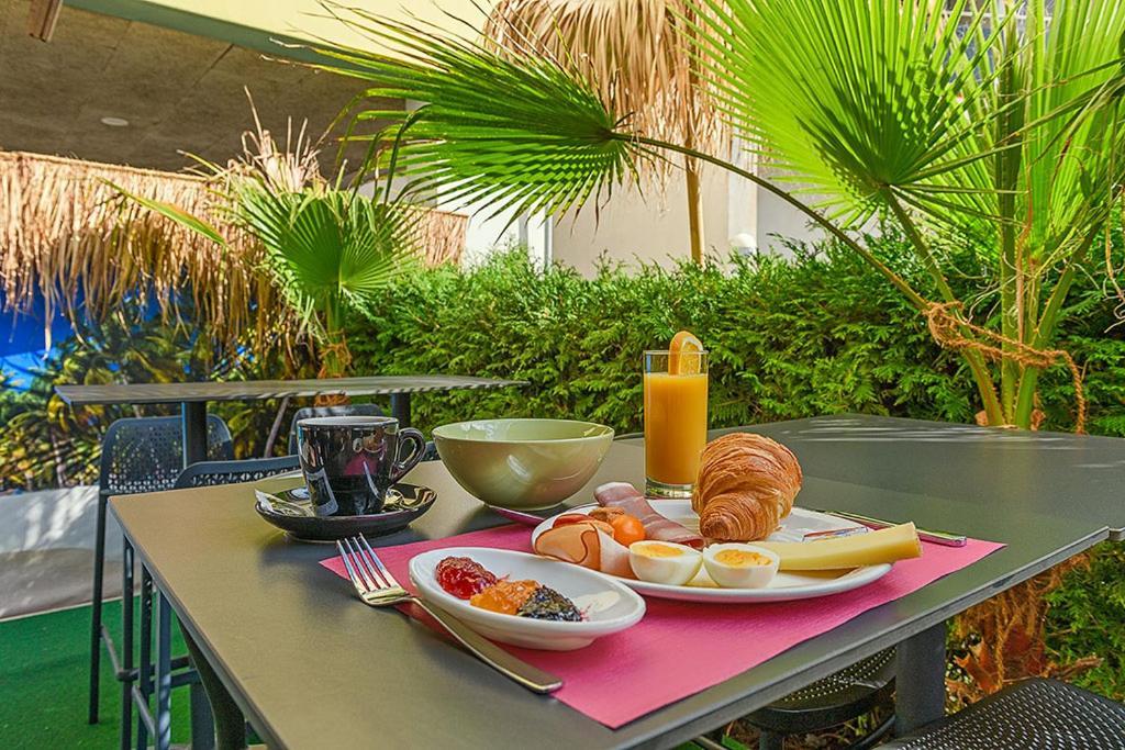 Hotel Des Alpes Bulle Center Экстерьер фото